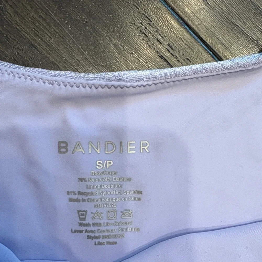 Bandier NWT Size Small Set in Lilac Geo Seamless Sports Bra and Leggings - Picture 3 of 10